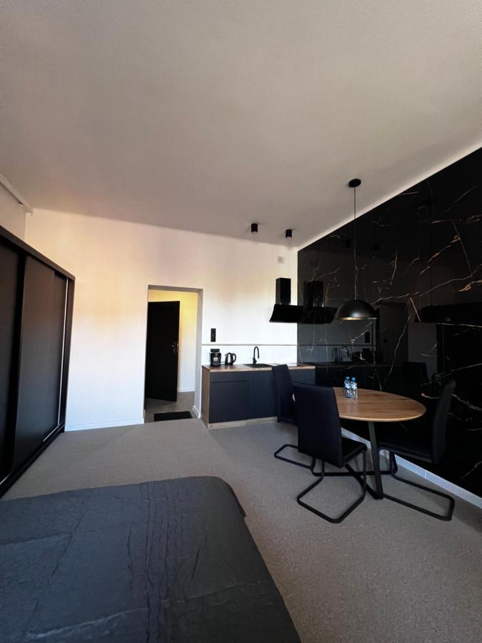 Gamler Apartments By Letrent Zyrardow Eksteriør bilde
